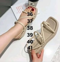 تخفيضات • توصيل متوفر • ملابس