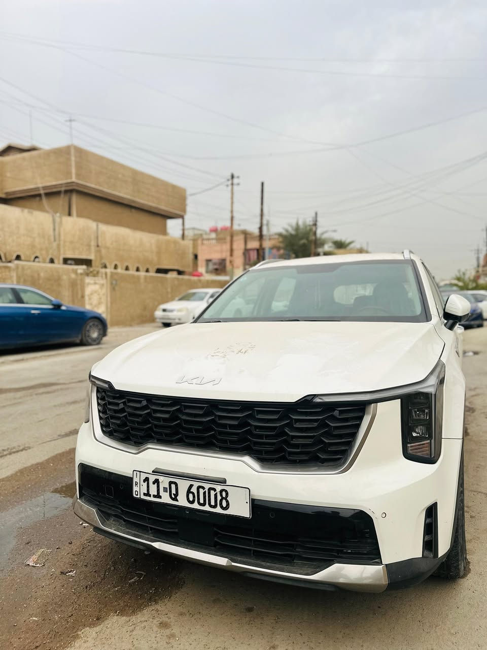 السلام عليكم 
سورنتو ٢٠٢٤ 
مكينه ٤ سلندر 
مواصفات فول ماعده البنوراما 
ماشيه ٣٩ الف 
بيها طخه بالباب موضح بالصور وماملعوب بيه 
مكان السياره بغداد جميله
للاستفسار 
*********** 
***********
