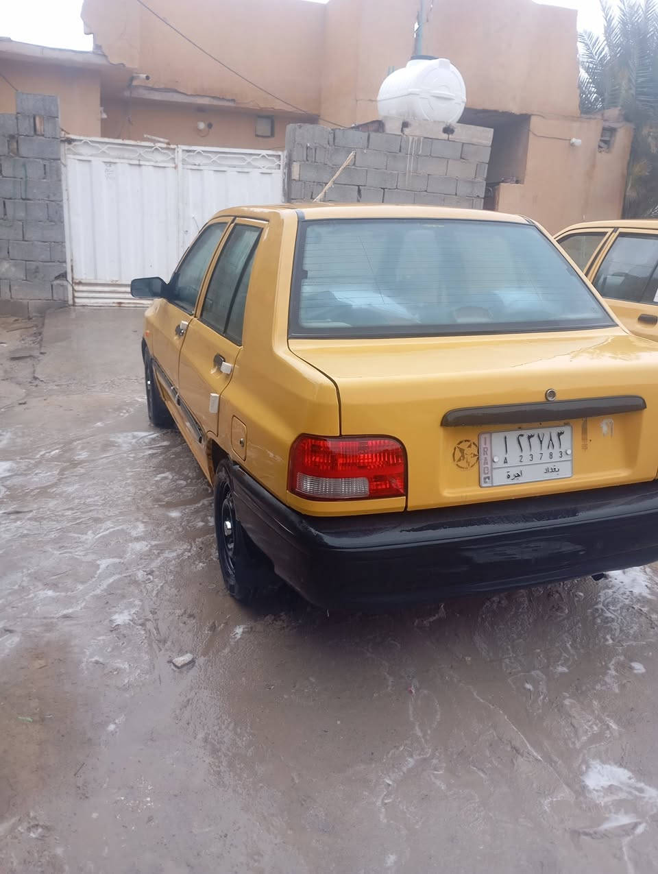 السلام عليكم سايبه 2015السياره مكفوله بيه خياسات خفيفه كير ومحرك مكفولات السياره ماعايزه بس حدايده وخفايف سنويه لل29 هزه جديده اراقام نكليزي باقي فثط ستلام السياره مكانه كربلاء سعره 36وبيه مجال ***********
