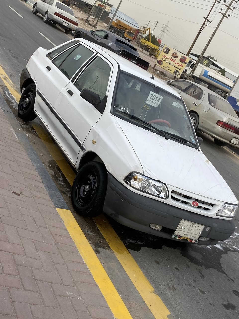 يا الله سلام عليكم اخوان سايبه لبيع 2014سياره جاهزه مكينه كير بس الرابع يفلت تبرتبريد شغال حداده تخم تاير جديد. مشط جديد سياره زاهزه بيع  ومراوس حسب القناعه مكان السياره البصره الشعيبه حي المرتضه السعر 30رقم الهادف***********خوان ما متواجد عله الفيس
