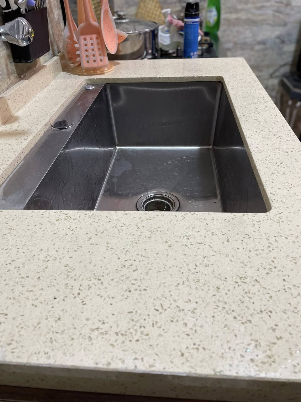 السلام عليكم /سنك مرمر طبيعي داخل NDFخارج HDf القياس 1/20 متر وعشرين حوض سلستيل  ابواب هيدروليك السعر:400 بدون عمله قفل


**إذا كنت صاحب هذا الإعلان وتريد حذفه لأي سبب، رجاءا أرسل رسالة إلى الدعم الفني**