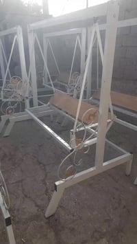 مراجيح عائليه #تفصال  حديد جديد تكمه تحمل أوزان ثقيله  سعر الوحده 100 ...