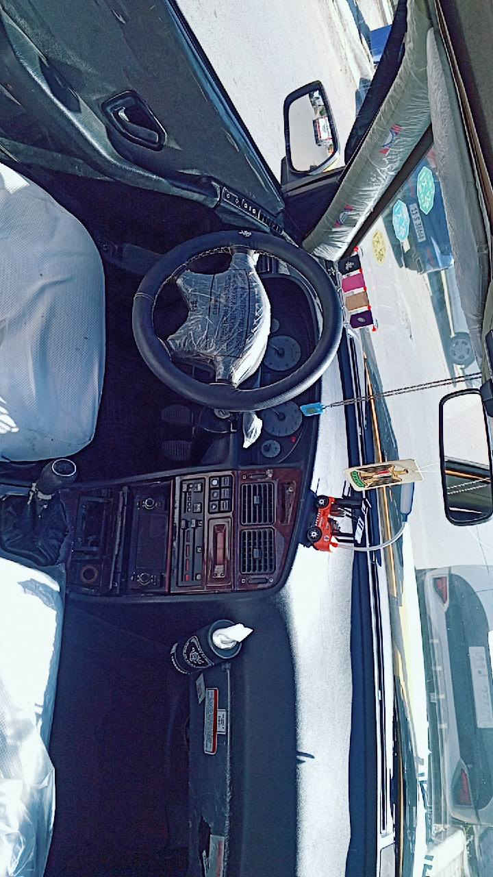 السلام عليكم بيجو بارص البيع موديل 2015/سياره بيه ضربه بلجاملغ الوره بيه خاط تبخير  سعر39 بيه مجال احك جيه العنوان بغداد المنصور حي العربي رقم***********
