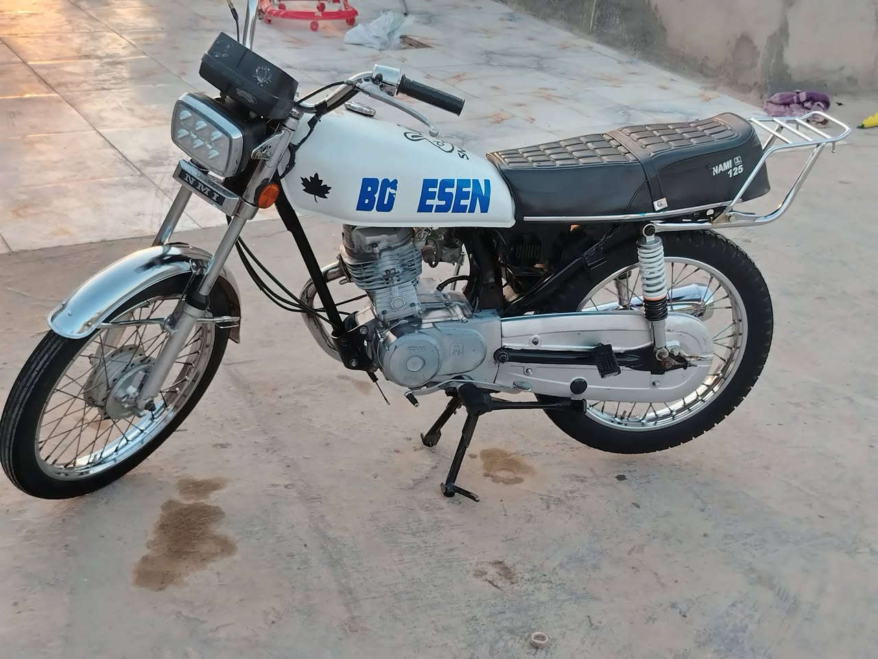 السلام عليكم دراجه البيع نامه شلامجه بدون المكان المشرح السعر 500وبيه مجال ***********
