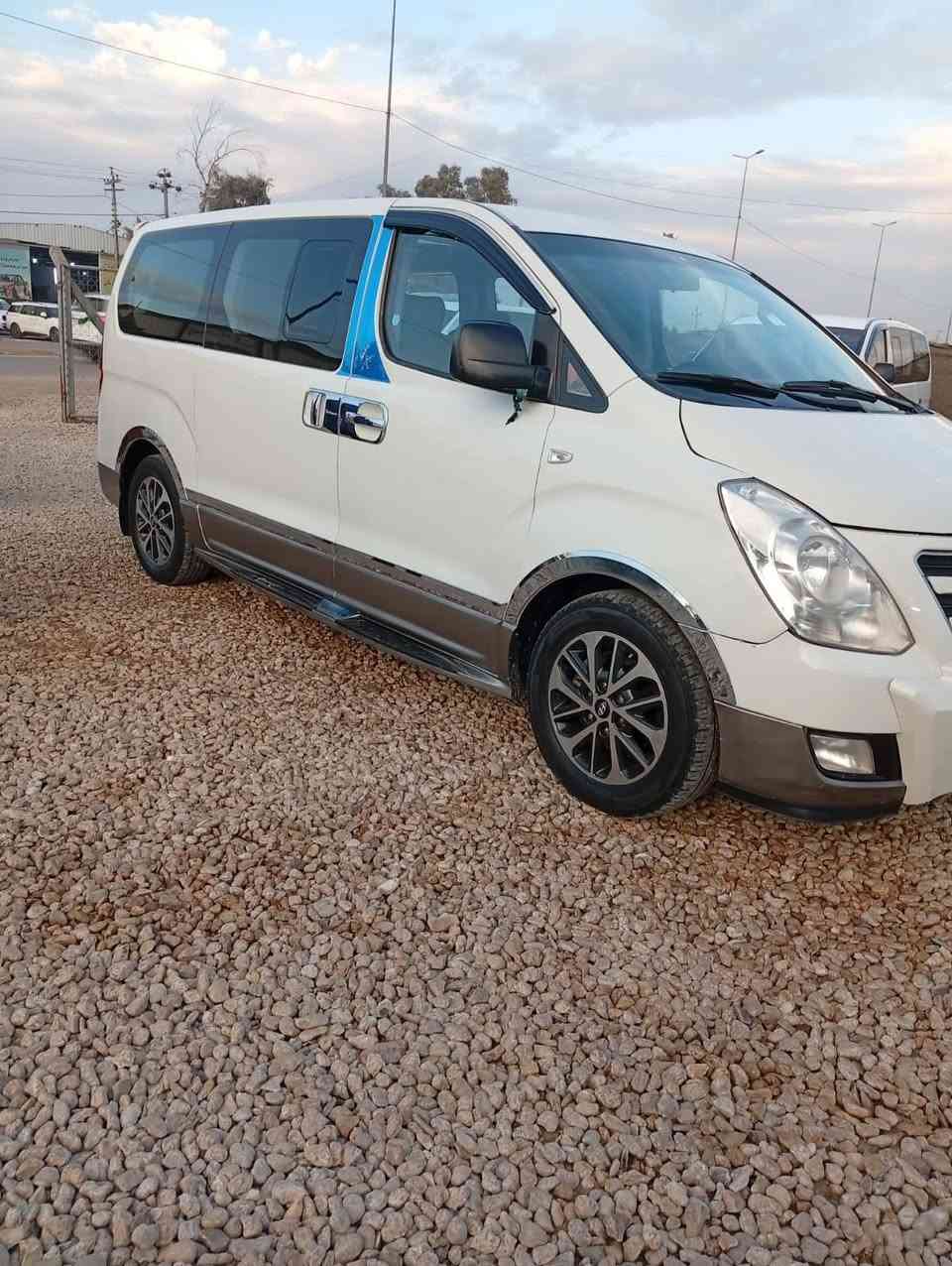 السلام عليكم سياره ستاركس موديل ٢٠١٠ سياره جاهزه ماعيزه برغي مكفوله كفاله عده الجنطه بيه مكينه بلاديه  حداديه تخم تاير كير اكسن خير من الله مكان السياره بابل قضاء القاسم خواني اني مكلف بالنشر تصل ***********
