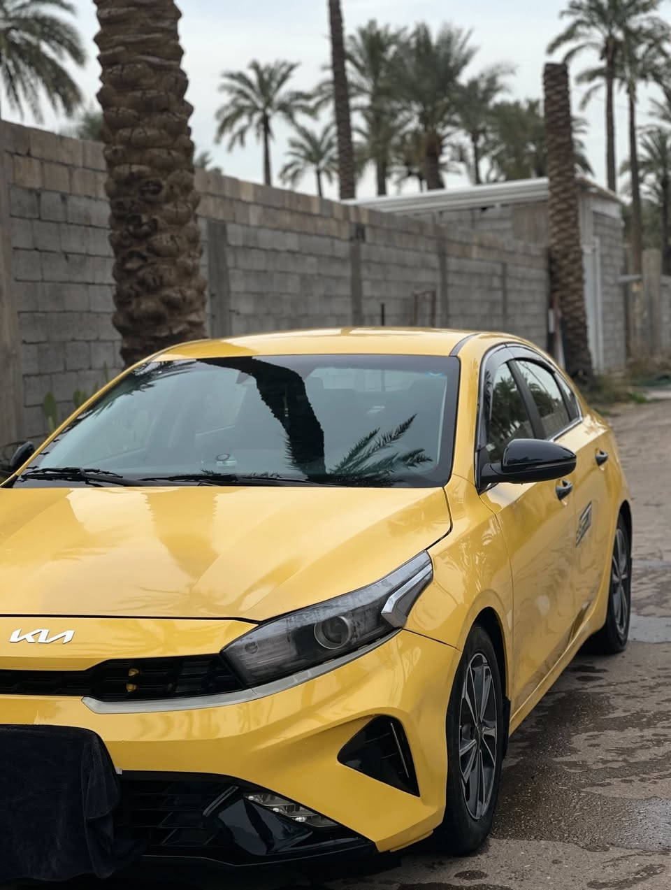 السلام  عليكم للبيع فقط كيا فورتي 2023 وارد كندي رقم بغداد مواصفات 1/2 كير AT مكينه 2000 دوش مكفولات ماشيه 44 سياره خير من الله ما ناقصها  الحادث جاملغ وبنيد  مكفوله من الشواصي والغد  منظومة غاز المكان بغداد 
السعر137  
رقم الهاتف ***********
