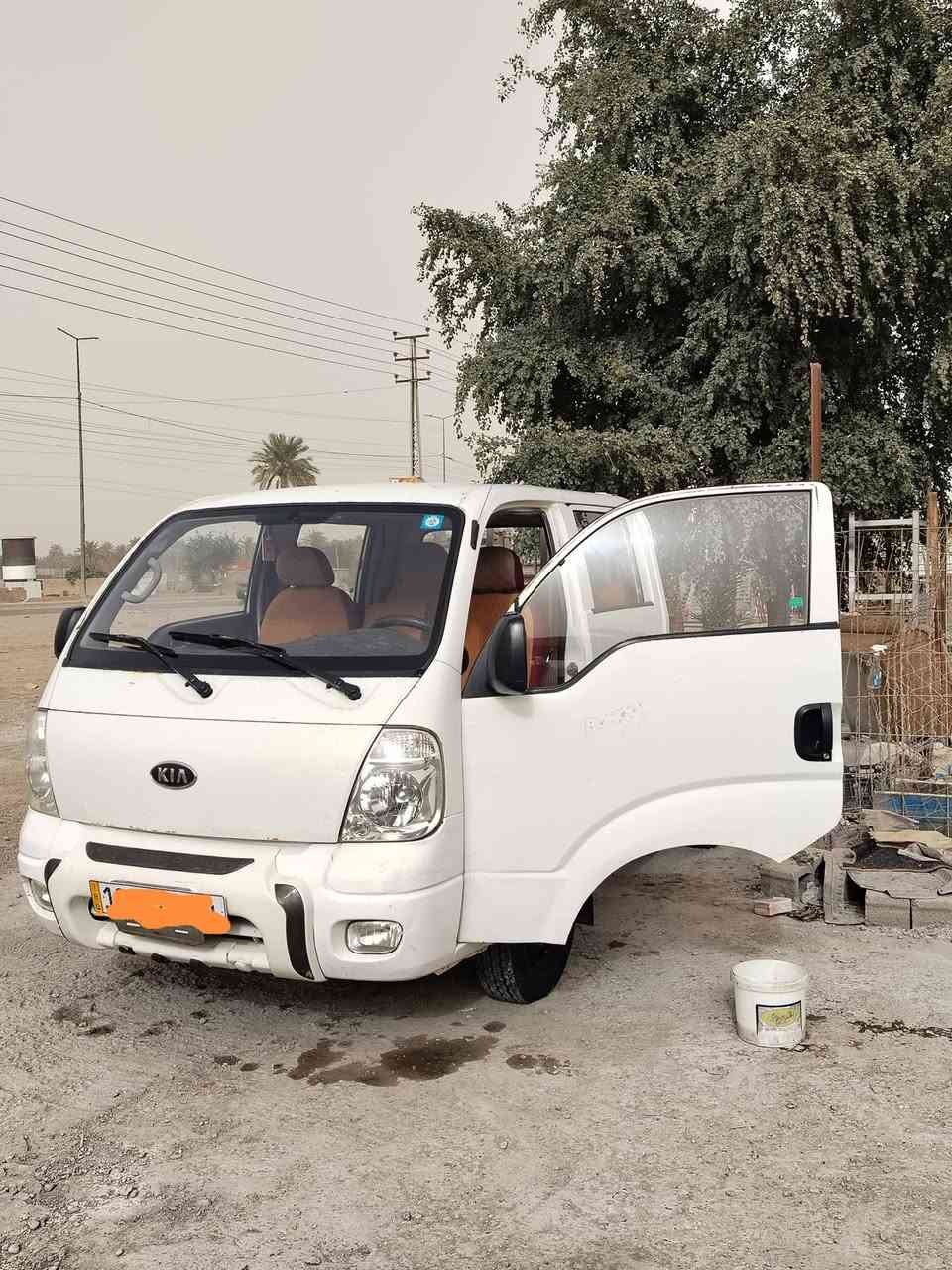 السلام عليكم
للبيع كيا عموشه دبل قماره  موديل ٢٠١٢  رقم بابل  باسمي  سياره جديده بمعنه الكلمه  محرك جديد لا بيهه ضربه ولا صبق  صدر جديد تخم تاير   للاستفسار  ***********، ***********  مكان السياره بغداد  غير متواجد على الفيس  اتصل عل أرقام التاليه
