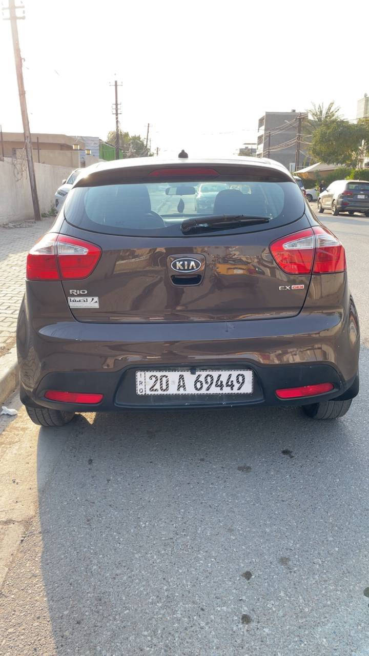 السلام عليكم 
كيا ريو ٢٠١٣ مواصفات ex ماشيه ١٠٨ ميل 
مكينه كير صدر تبريد كله جاهز رقم ديالى الجديد بسمي تحويل وين ميعجبك  بيها جامرلغ حادث امريكا شواصي لغد كفاله مكاني بغداد اليرموك عارضها ب٨٨ وبيها مجال بسيط 
هذا رقمي بي واتساب ***********
