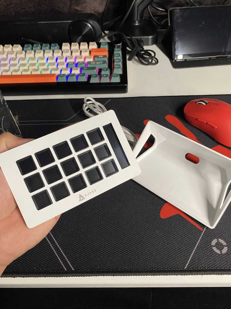 سلام عليكم
توفر ستريم دسك اجاز
Ajazz Akp153 
لون ابيض قطعه جديده 
15 زر متغير مع شاشه تاخذ 3 ايتمات 

تكدر تخصصه من التطبيق 

سعر : 45 الف 

متوفر توصيل لكل العراق 3 الف فقط


**إذا كنت صاحب هذا الإعلان وتريد حذفه لأي سبب، رجاءا أرسل رسالة إلى الدعم الفني**