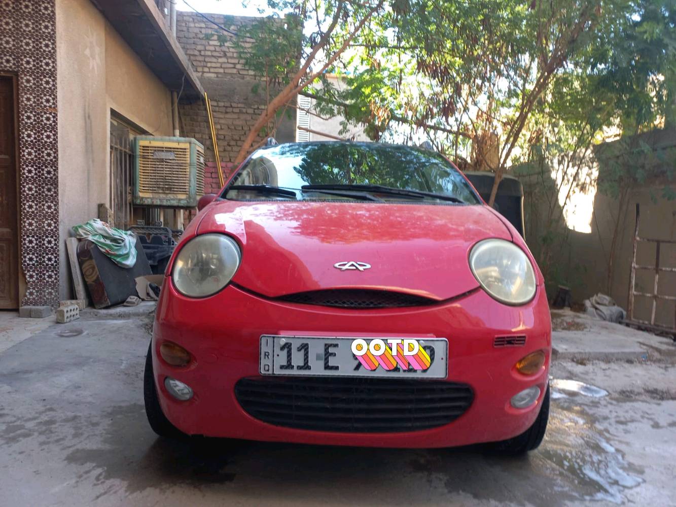    QQموديل 2013  بغدلد اوتماتيك ماشية 55لون احمر قطعه وحده صبغ بس البنيد 