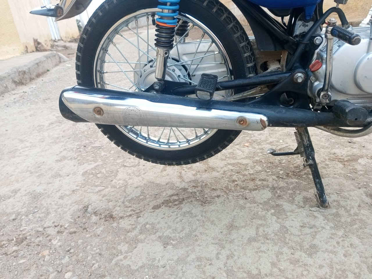 السلام عليكم صلصه للبيع مال ايراني نظيفه  ***********
