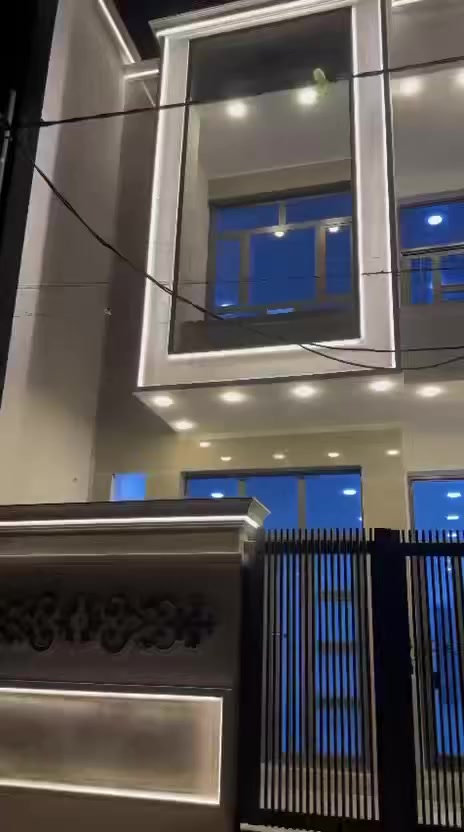 رقم العقار 9154غرفتين نوم واستقبال ٣حمامات ومطبخ بيت فول مواصفات مقاطعه 3على 10 واجها ٥نزال 20 طابو صرف على طابو البياع
دار للبيع جاهز للسكن 
السعر 145مليون
للتواصل مكتب ياسر ابو عمار***********
