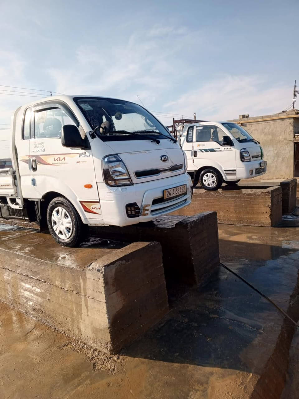 للبيع كيه موديل 18رقم وسنويه متومه دهوك توجد حصه كاز محرك مسكر كير عادي الاستفسار ***********
