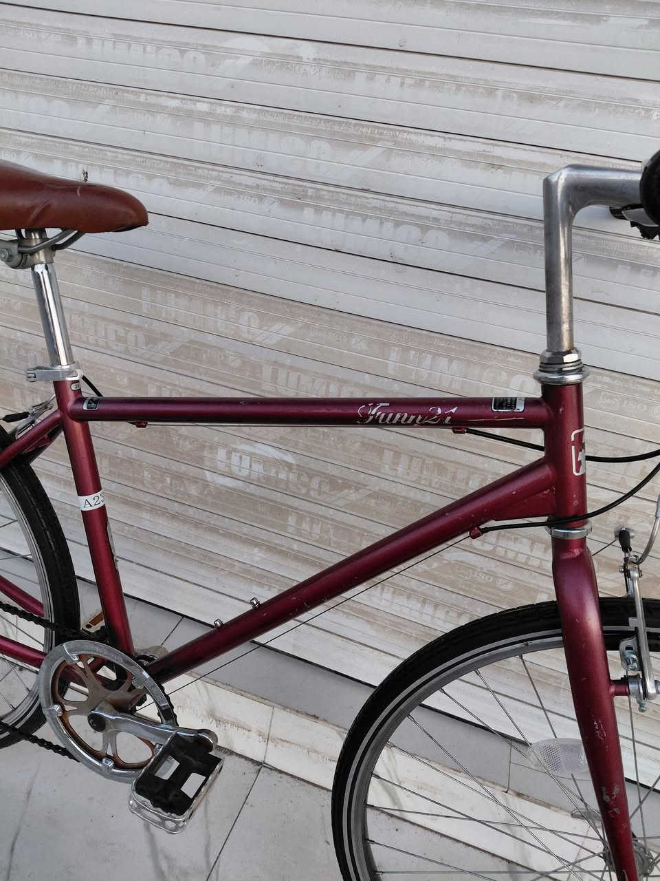 بالة ياباني
حجم 26 دزاين C700
الفريم حديد الملحقات المنيوم
اطارات خط فسفور
SHIMANO 6 SPEED
السعر 120  الف
   ✈يوجد توصيل لجميع المحافضات ✈
كركوك مدخل سايدين حي الاسرى والمفقودين 
معرض ابو شيفان ( *********** )
