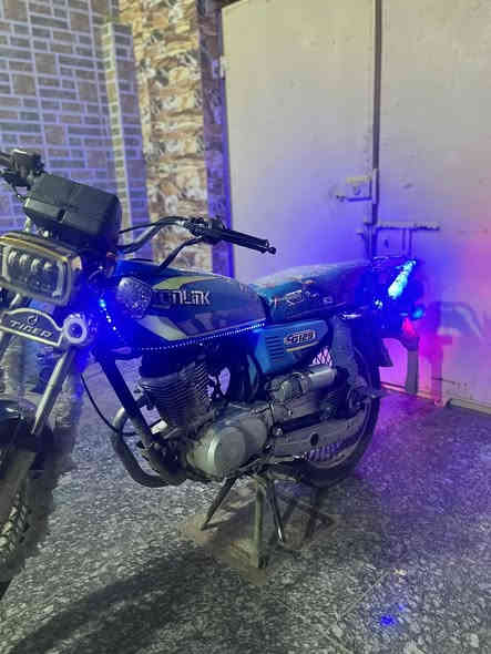 موطور ايراني للبيع موديل2024 نضيف 80‎%‎مكاتبه الموطور موجوده السعر خاص الرقم موبايل ***********
