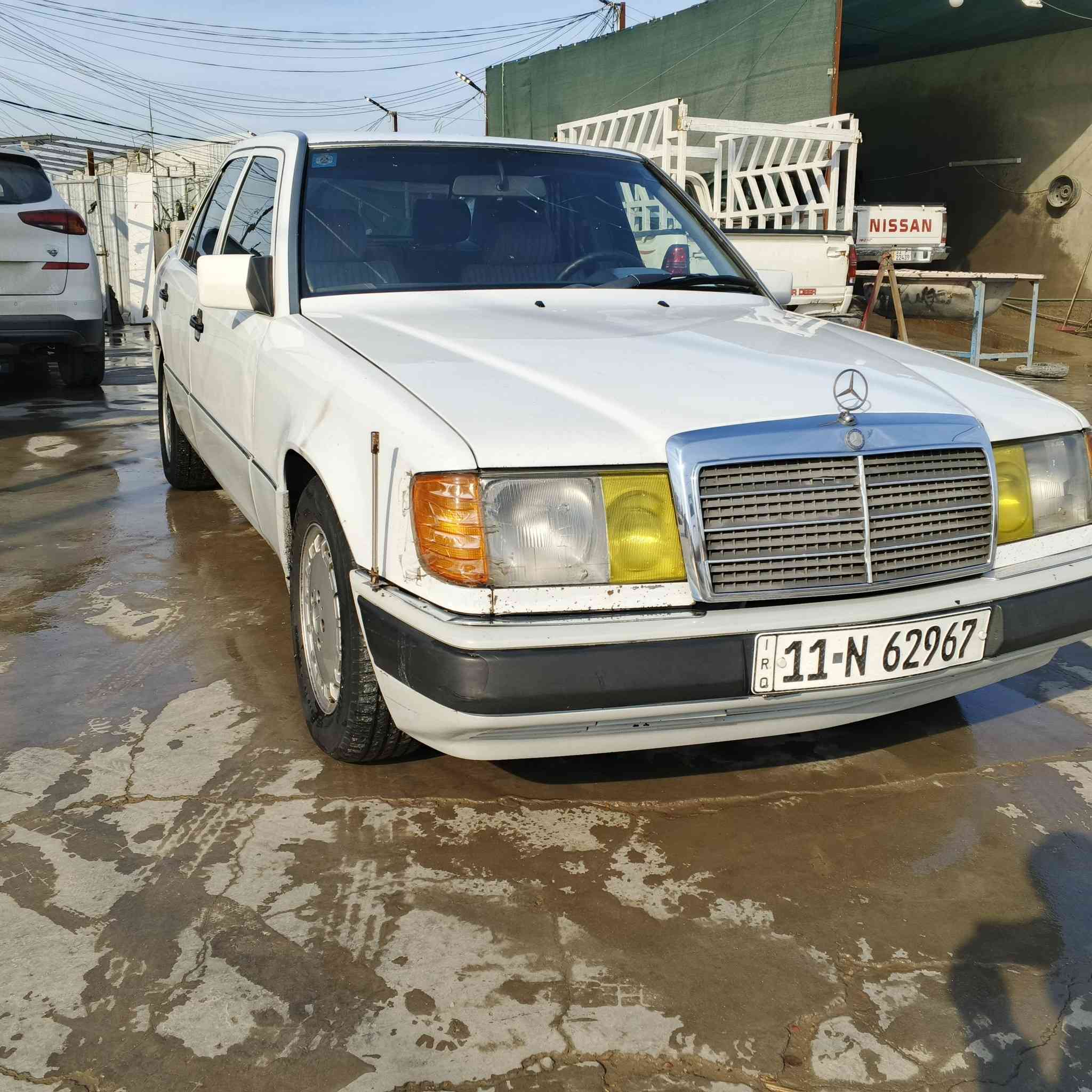 السلام عليكم 
مارسيدس دب موديل 1991 محرك بطه 2500
 كير محرك صدر خير من الله سياره جاهزه
برده خلفيه 
سلايت طكتين
رقم بغداد انكليزي 
السونار مرفق مع الصور 
السعر 70 وبيها مجال بسيط
مكانها :- بغداد / الراشدية
***********
