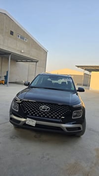 هونداي فينو 2024 لون اسود  بصمه شاشه اسلايت تشغيل عن بعد رادارات كشنات...