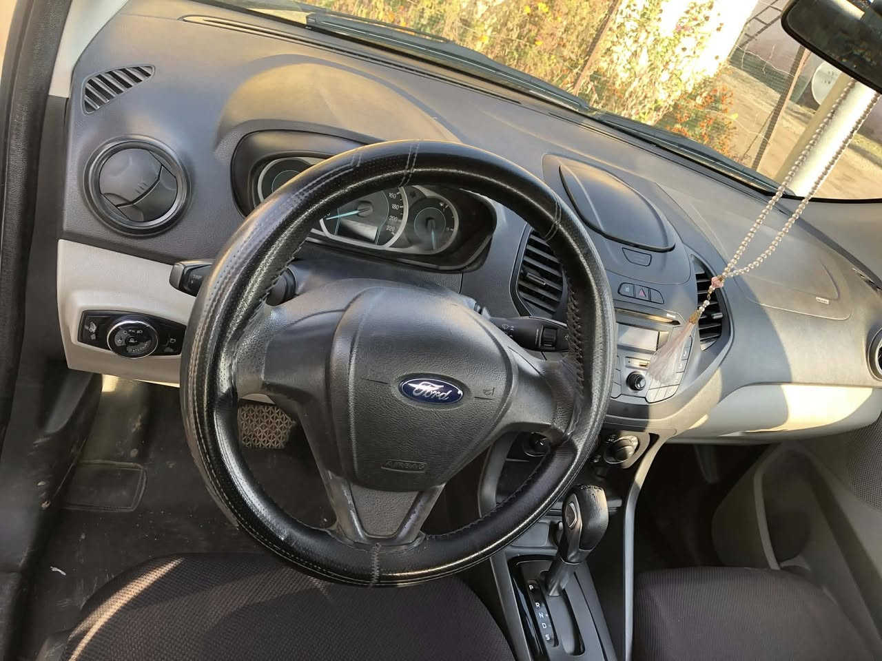 فیگو ٢٠١٦ 
یەک پارجەی بویاخە
٧٠ وەرەقە معامەلە
***********
