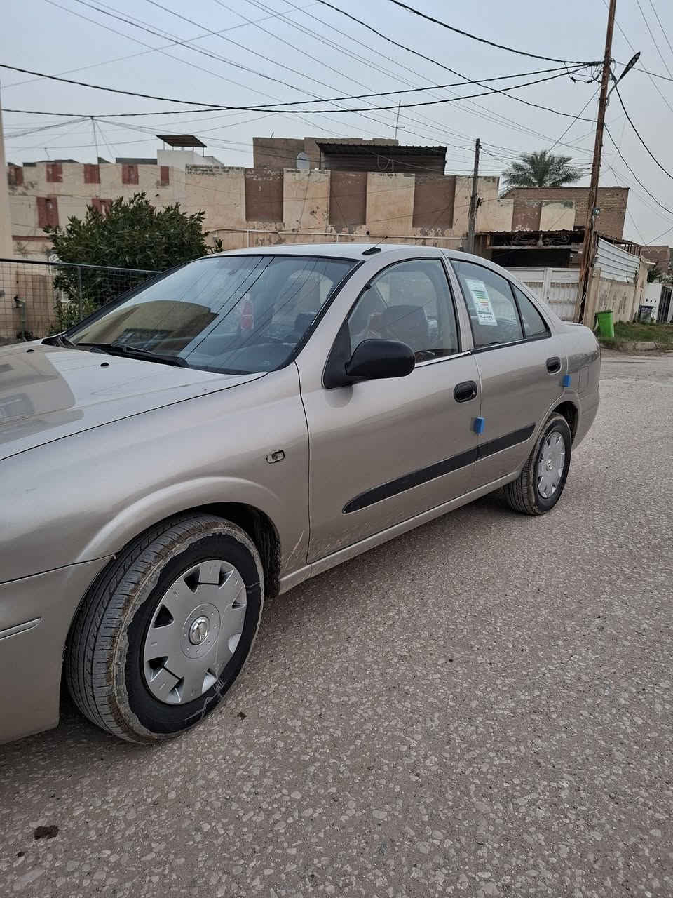 ***********السلام عليكم لببيع نيسان صني 2005السياره بيه صفاح صبغ فقط السياره مكفوله كير مكينه حداديه صدر تبريد كهرابائيات (مال جناي) مكان السياره حله مركز مدينه السعر 85 وبيه مجال للاستفسار ***********
