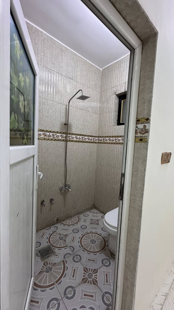 مشتمل للبيع مساحة ٦٠ متر
يحتوي على #استقبال #مطبخ #٢غرف #خدمات
الموقع 📍الشعب ضباط الكويتي 
للأستفسار آكثر الأتصال على الأرقآم 
***********
الأخوين للوساطة العقارية
