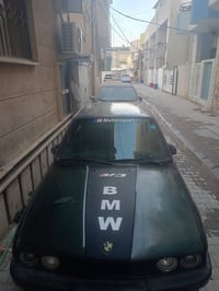 وبركاته بي ام زعرة للبيع  لون زيتوني  محرك مفتوح 6 سلندر كير عادي  سيا...