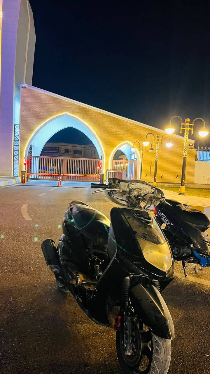 سكنس نثيه كل كفراتهه كامله ومشدودات كهربائيات شغالات السعر ٤٠٠ وبيهه مجال تعال وتدلل للتواصل***********
