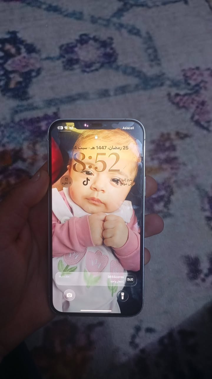 سلام عليكم ايفون 12 برو ماكس بطاريه 100 مبدله جديده شاشه اصليه جهاز نضيف كلش شوفت عينك سعر 500 وبي مجال للشراي رقمي ***********
