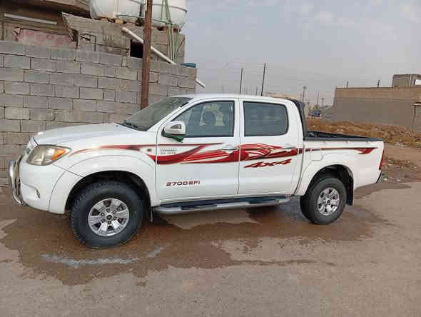 السلام عليكم من رخصت الأدمن المحترم للبيع فلاونزة فور ويل موديل 2008 كير عادي  رقم أربيل سيارة شرطة جديدة مابيهه لا ظربه ولا صبغ ولا فتح ولا تبديل بيهه مجرد بذيول كد شبر لسيارة سعودي ام لبطل يعني لمواصفات المرغوب تخم تاير جديد صار سبوع من شديته تبريد ثلج ،لمكينه بيهه صرف  شي قليل بدون أي بخار مكانهه بغداد السعر 168ورقه وبيهه مجال ***********
