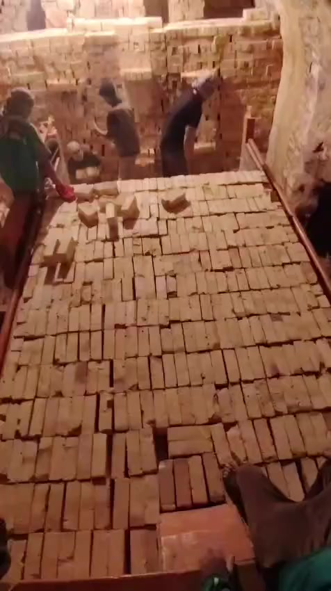 تجهيز طابوق درجه اولى
 العدد 4200 
والرمل والبلوك
توصيل ناصرية بصره للاستفسار اكثر الاتصال 
***********
