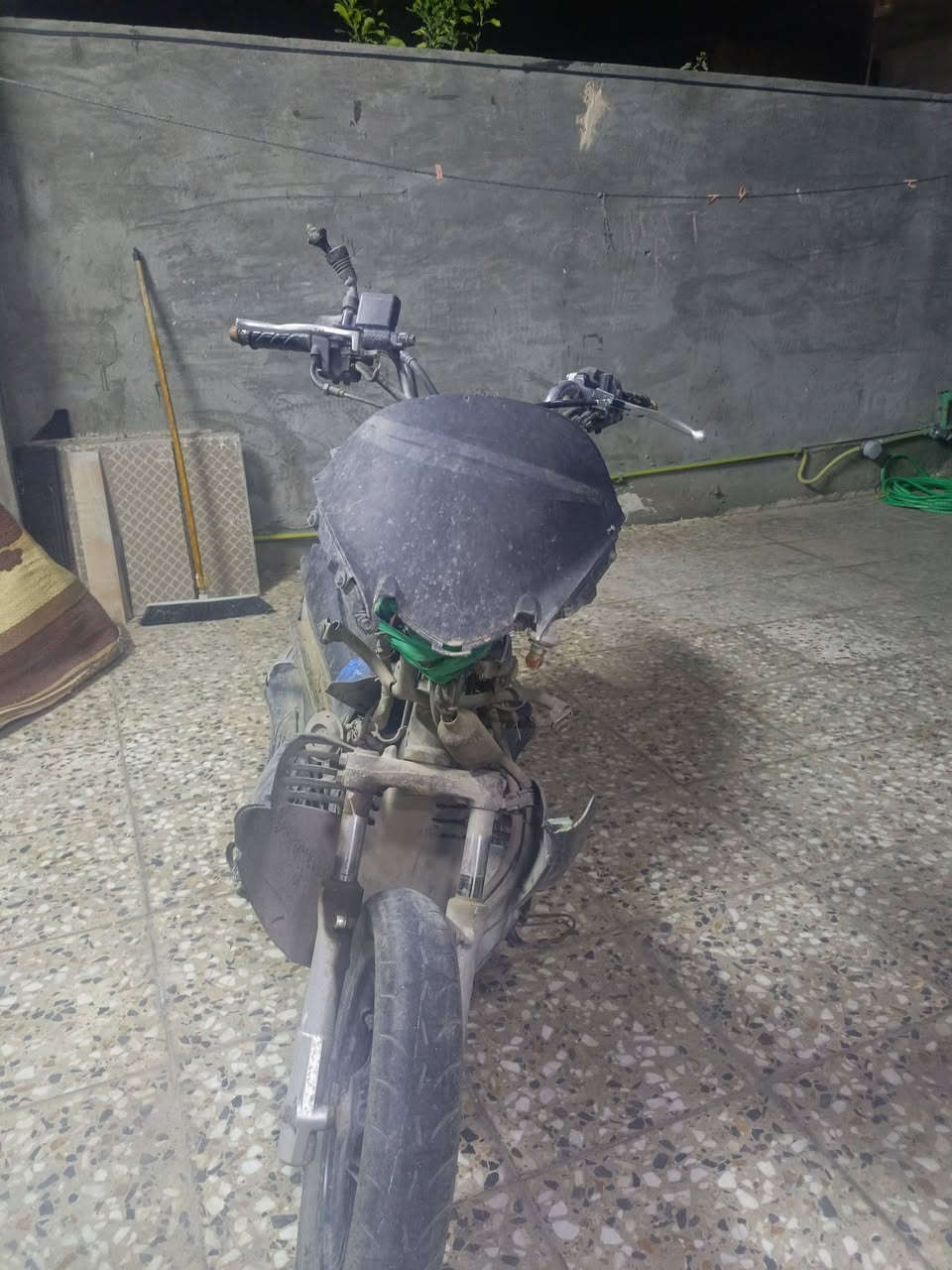 سلام عليكم دراجه نوع pcx جيل اول  دراجه كبال عينك للبيع اومراوس بدراجه ايراني تواصل خاص او رقم ***********
