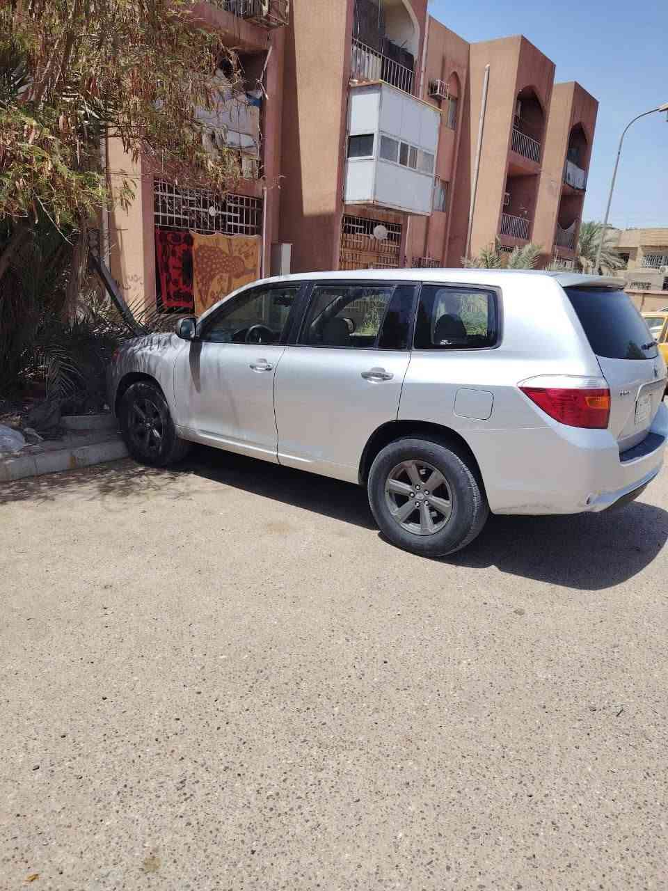 هايلاندر موديل ٢٠٠٨ محرك ٦ سلندر  سبعه راكب***********
