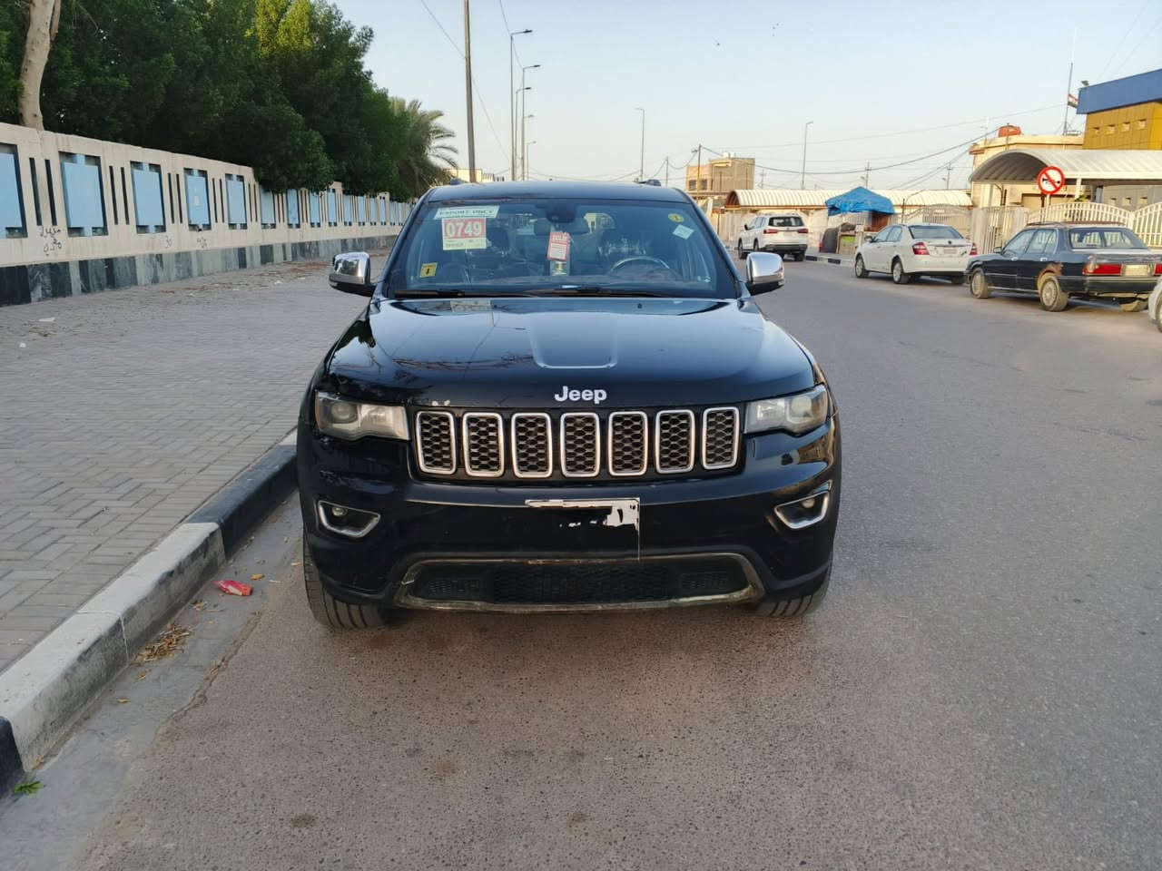 السلام عليكم ورحمة الله  وبركاته حاويه حاويه  ادوات ادوات فووول 
للبيع او مراوس 
 جيب لاريدو فئة اوفرلاند 
موديل 2017
المواصفات كندي
1_ سقف بانوراما 
2_بصمة وبصمت ابواب
3_ صندوق كهربائي 
4_تتفئة تبريد مقاعد تتفئة مقود 
5_مراياة جانبيات كهربائية + تتفئه 
6_نضام مفتاح ذكي 
7_ نضام وقوف طوارئ امي
8_ 8 وسادة هوائية 
9_ كاميرات 360
10_ المصابيح الأمامية ليد
11_ مصابيح زنون الأمامية
12_ مانع انزلاق
13_ نضام بدء تشغيل 
14_ حساس مطر 
15_ مقاعد جلد 
_ 4×4 
17_ ويل كب 20 
18_ مثبت سرعة 
السعر 80
مكان السيارة بصره  
 واتساب *********** فقط
