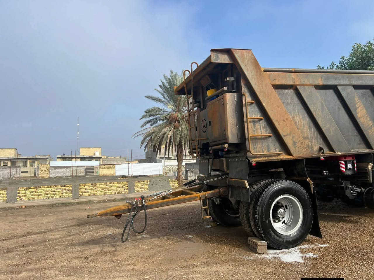 السلام عليكم للبيع مقطوره زيرو ارتفاع 140 طول 740 تخم تاير مكاني حله ***********
