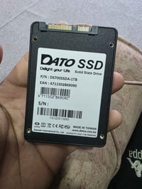 SSD ١تيرا • قليل الاستخدام • جديد