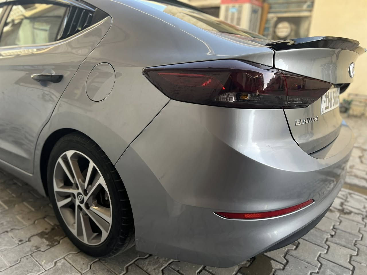 سلام عليكم النترا 2017 وارد أمريكي
مواصفات LIMITED  اعلى فئة 
تخم تاير جديد دوشمة جديدة فتحة سقف بانوراما 3 أنظمة قيادة مثبت سرعة تدفئة لكل المقاعد شاشة وكامرة خلفية تحكم كشنات كهربائي ذاكرة وخزن ميموري تحكمات ستيرن أشاير بالمري محرك وبطارية جديد 
سنوية 2029 سعر 135 بي مجال
مكان السيارة بغداد الوشاش 
***********
***********
(مكلف بالنشر)
