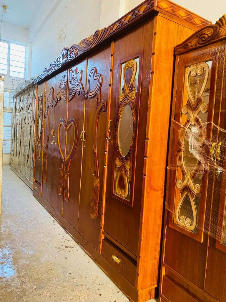 غرفة نوم عراقي مستخدم اخو الجديد وباسعار مناسبة شغل درجة اولى مرتب ضهر جرجوبة السعر 600 الف وبيها مجال للطيبين 
رقم الهاتف *********** بعقوبة, ديالى
