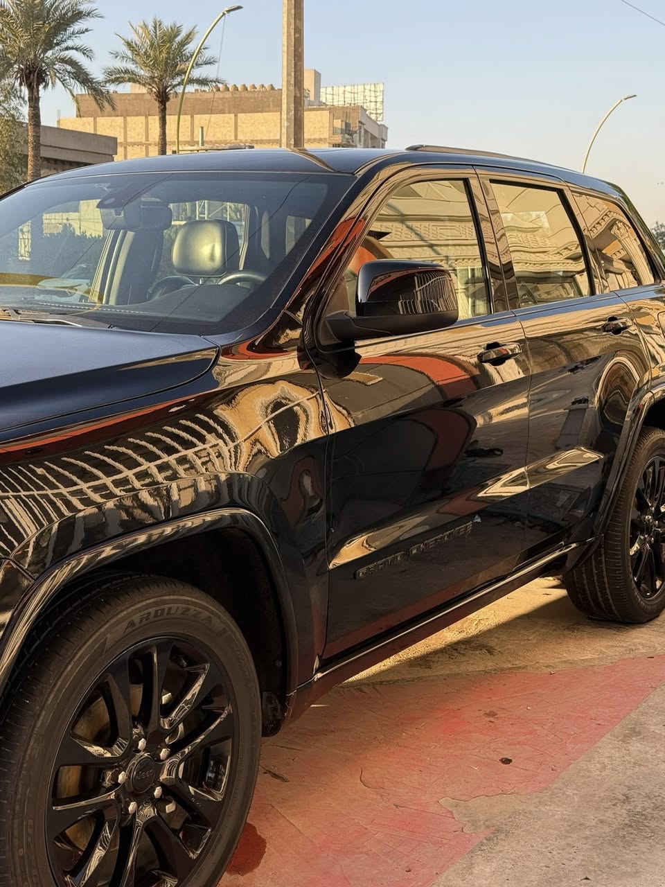 جيب شيروكي (بلاك توب ) 2020
لون  

مواصفات السيارة 

ماشية ٨٢

فتحة 

-رادارات جانبية 

-حساس خلفي 

-توقف ذاتي

-ستيرن تدفئه

-نضام ECO

-مانع انزلاق

-جنطة كهرباء

-ويل كب كروم اسود 20

-كشنات كهرباء جلد مطعم 

-تدفئة وتبريد بالكشنات

-شاشة كبيرة 

-تبريد قطعتين 

-سستم صوت كامل 

-تشغيل عن بعد

-بصمة ابواب

-مري جانبية هيتر 

-كامرة خلفية دوارة-

-بصمة ابواب

حادث بنيد وقلبل بالجاملغ بدون دواخل مكفولة 

السيارة جديدة جدا مكينة وكير مكفولات حدادية جديدة تخم تايرات بدون نواقصنها

السعر 23,000 $

العنوان بغداد الوزيرية 

للاستفسار 

📲***********
📲***********
📲***********
