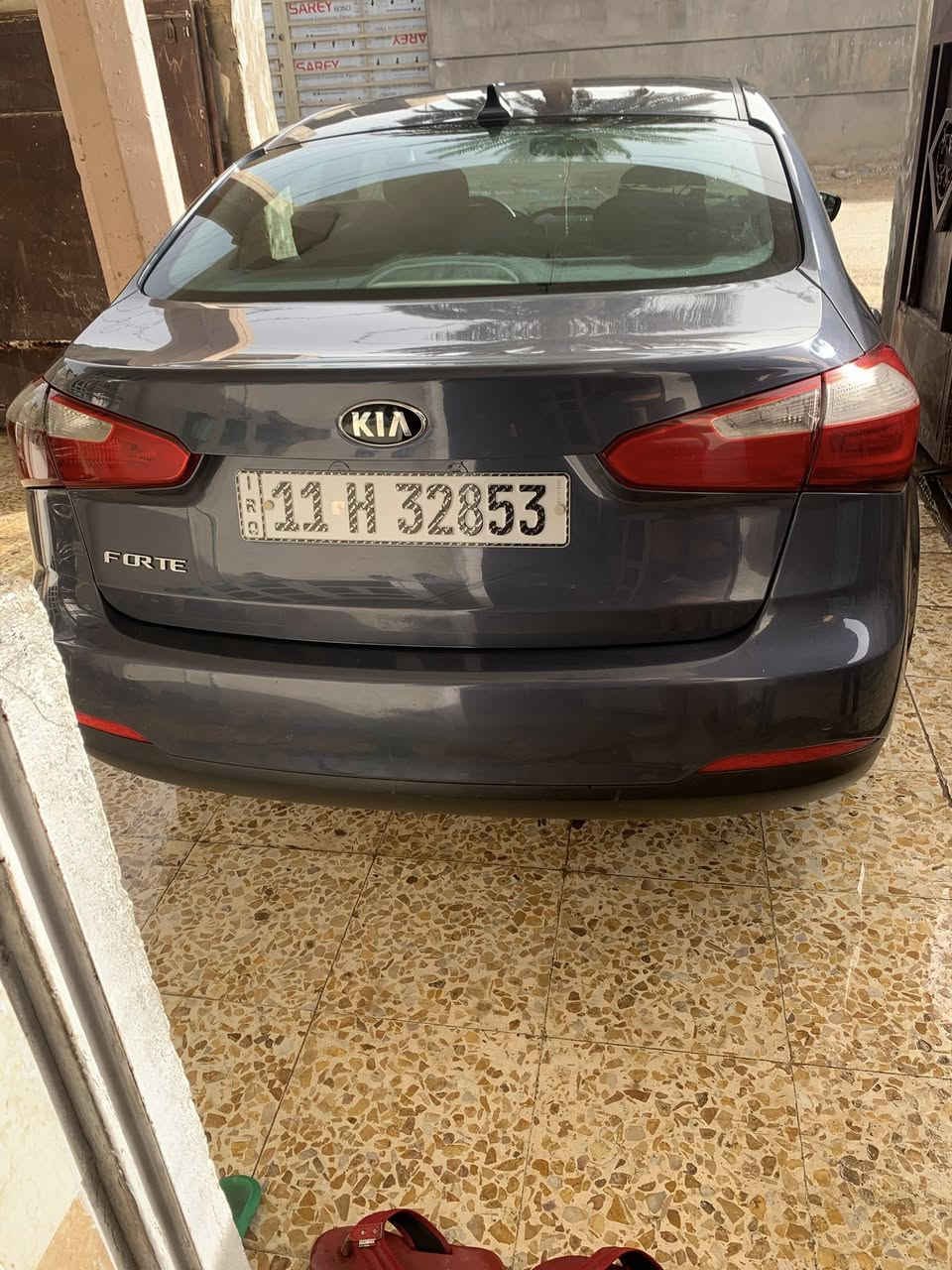 السلام عليكم سياره فورتي موديل 2016 سياره ليبل فقط قبق جنطه مضروب كلير نفسه مثل ماموضحه بصوره وحله سياره مال جناي كبل الشارع مابيهة اي نقص تدفئه وتبريد رقم *********** و ***********
