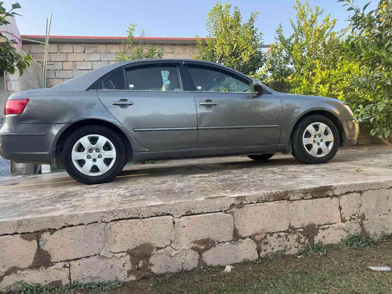 السلام عليكم 
هونداي سوناته للبيع 
موديل 2009 
رقم صلاح الدين/دولي مميز 
وراد أمريكي 
محرك كير مكفول 
تخم تاير جديد / صدر جديد 
نص فول تحكم اشاير 
كشن كهربائي 
سياره بيه اربع قطع صبغ بدون دواخل ابيع احزام 

السعر 100 وبيه مجال 

‭٠٧٨٢ ٣٨٩ ٢٩٧٦‬ سامراء, صلاح الدين
