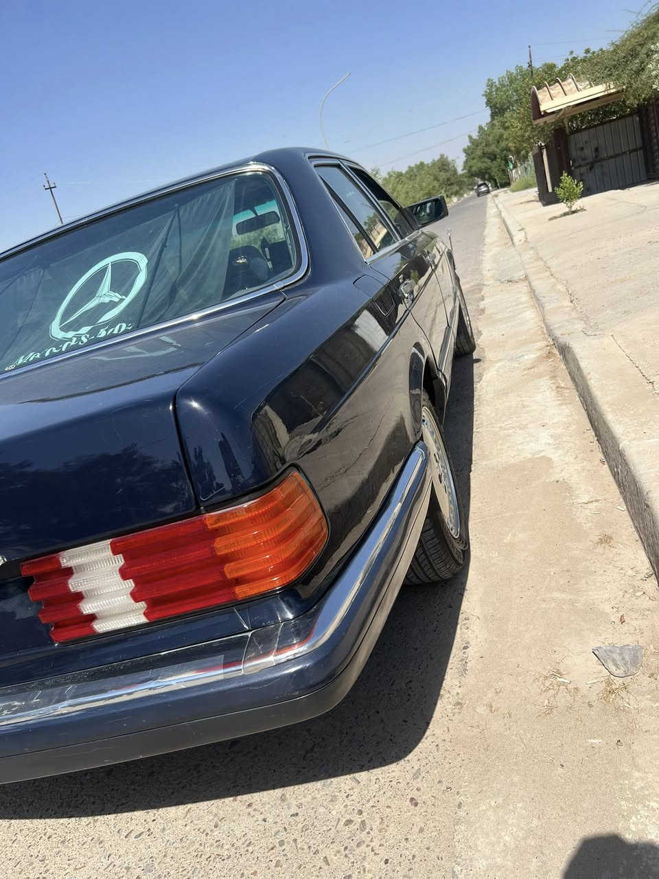 السلام عليكم مارسدس 1986 رئاسي 300e سياره بلاديه مكينه و كير فقط صبغ جماليه وسياره نضيفه تخبل و بل حقيقه بعد احله مكينه عنكبوت بلاد سياره ماناقصه برغي واحد صدر جديد امامي خلفي جديد تخم تاير جديد كهربائيات كلها شغاله كيجات كلها شغاله مال جناي سياره تاخذها متصرف ربع عليها اريل ويه السويج فتحت سقف شغاله طكتين لايت زنون سياره كامله على اخر حبايه مكان السياره بغداد المحمودية السعر 70 و بيها مجال حك الجيه لاستفسار ***********
