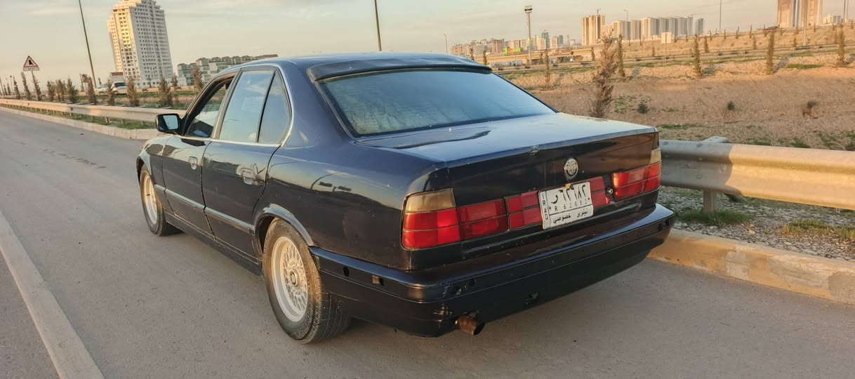 بئم 1991نيلي رده قم نينوه سه نه وي كه سك وه كاله  به شهر رت به ياني به ناوي بكه كىرو ئؤتؤ ماتيك  مكينه كبس كىرو مكينه به شه رت توندو تؤل ي به شه رت  كا ره باي هه مؤي به شه رت جوار تاويلي نوئ له ژىره فول بس سلايت نيه بئ لئدرانو بر أنه وه لئدرانو بر أنه وه هه مو به شه رت ته بريد شوىن هه ولئر سعر38كمك معمله***********,فايبر,,,***********وتساب
