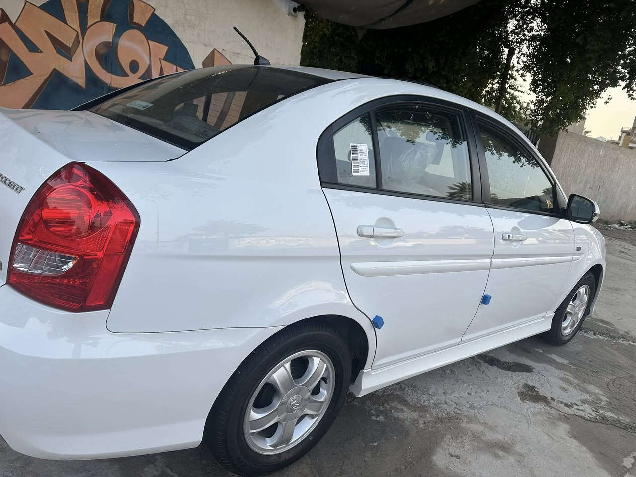 السلام عليكم 

اجدد اكسنت بغداد موديل 2011
السياره مكفوله كفاله عامه حتى الدعاميات مكفوله
جاهزه من كلشي بدون اي نقص ماشيه 44 حقيقي 
مكان السياره بغداد القادسيه السعر (127) 
للاستفسار ***********
