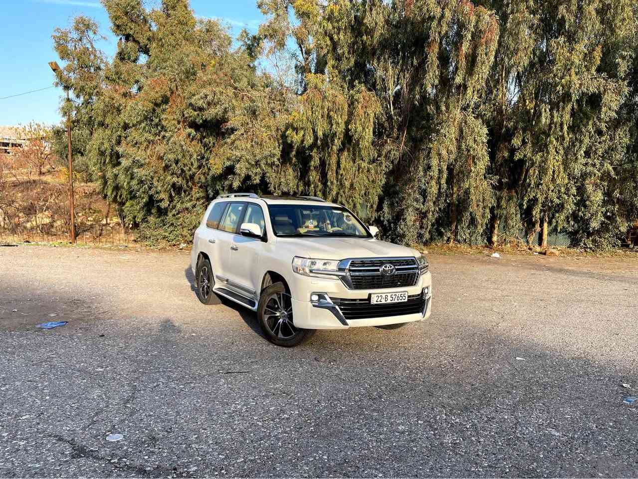 لاندكروز 2016 خليجي (بريمي) فول مواصفات كشن جلد دبل اكسل ٦ سلندر كير ومكينة وكهربائيات وكلشي بشرط، كير ومحرك مو مفتوح  ، السيارة بيها قطعتين ونص صبغ صفحة يعني بجم وخلف كبس . وشوية بل بطانة. ايرباكات سليمة .  السيارة نصبتهة حلوة ، مصروف عليها هواية دعامية اماية وعطر ولايتات و ويلات مال 2021 مشدودلهة ، وقبل فترة مسوي ادامة كاملة للمحرك من تنظيف نوزلات وولفات وكلشي 
السعر : 410 ورقات وبيهة مجال بسيط 
رقم تلفون: ***********واتساب موجود
Monika 2016 bremi ful ful mwasafat , 6 pstn , gear o makina o kahraba2yat bshartn,gear o makina na vakri , 2 qt3a o niv yet sbxe teda hana bchm o psht kabs, airbag o shasi bshart.sayara galaka shrina o masraf ya le hatya krn , light o da3ami o 3atar o wheel yet 2021 ye lsar , o bari chandake mn service kaml bo makine ya kri b 200$ 
S3r: 410 waraqa o majalak basit
Raqam: *********** whatsapp دهوك, العراق
