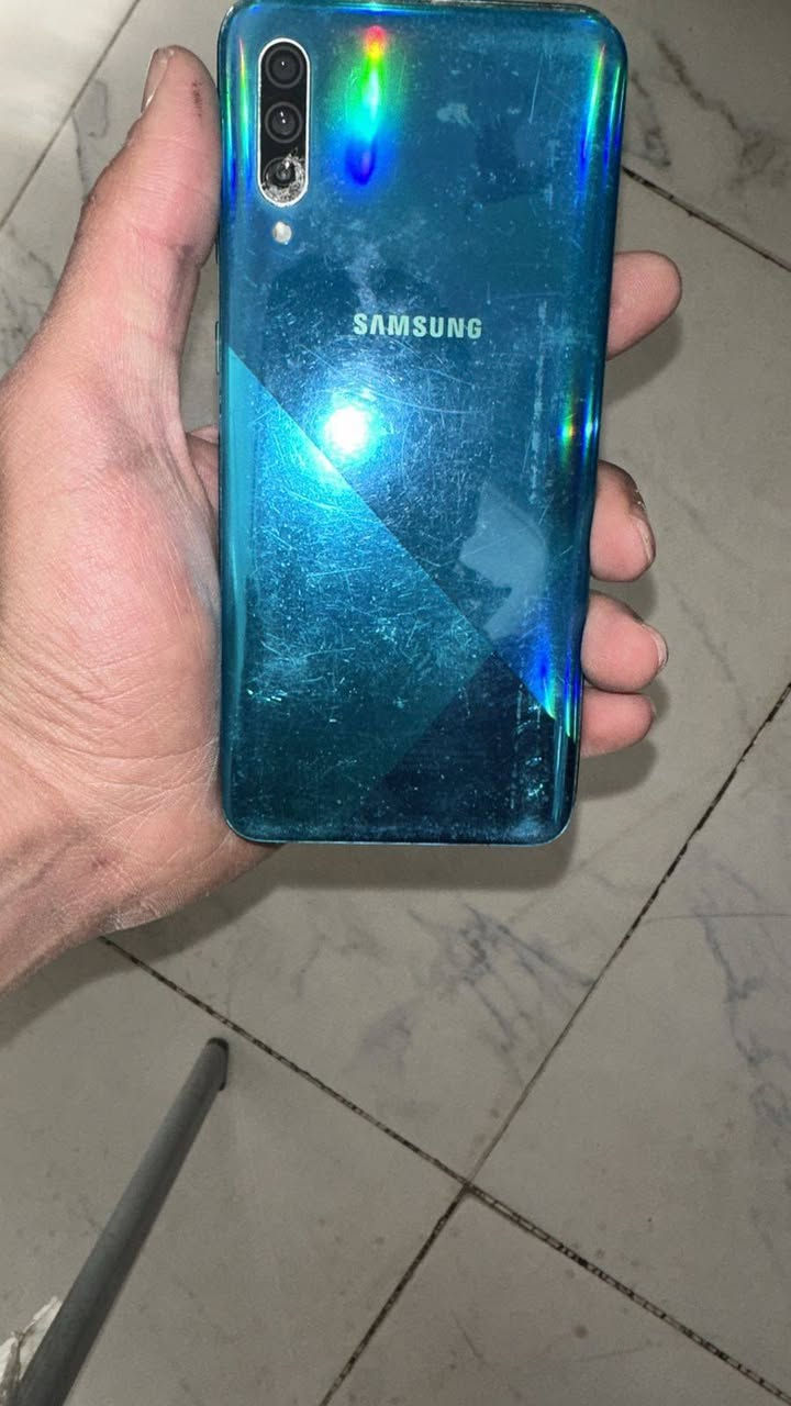 السلام عليكم عندي موبايلات ايفون 11عادي ذاكره 128مبدل شاشه اوالبطاريه سعره200اوبي مجال ايفون اكس عادي سعره 135ومستعمله نظيفه عل، فحص جهاز انفنكس ذاكره 256سعره100الف كلكسي A022 ذاكرة 64 نضافه فول وكلشي شغال فقط مبدل شاشة اصلي وكاله الباقي كله شغال عالفحص السعرهواوي 50 الف سامسونج a31 ذاكره 128سعره65  و عندي موبايل دراسة سعره 25الف موبايلات نوكيا خطين سعرالواحد 10الف جهاز ايتل ذاكرة١٢٨ سعره  65 جهاز جي 8سعره 35الف  جهاز M12كلكسي ذاكرة١٢٨ سعره 75 جهاز انفنكس سعره 55 الف جهاز تكنو ذاكره 64 سعره 50الف جهاز ايفون سفن بلاس ذاكره128سعره 75 الف جهاز كلكسيA11 سعره50الف جهاز كلاكسي اي13 سعره75ذاكره 128كلاكسي   A20s سعره65الف. الباقي كلمن اوسعره اكو امراوس   مكان بغداد التاجي ابوعظام هذا رقمي87521 075097
 اكوتوصيل *********** اكوواتساب
