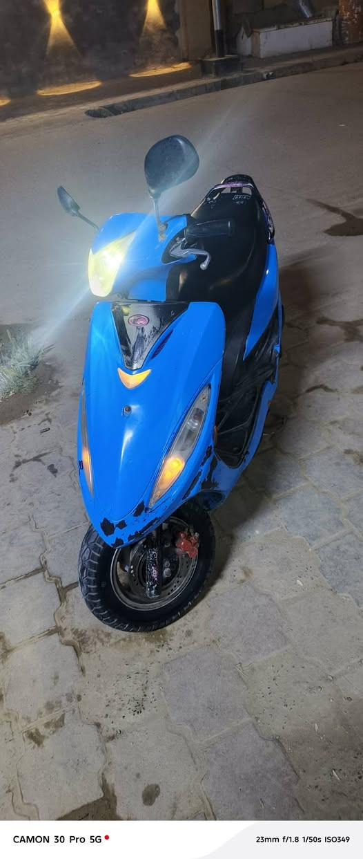 سلام عليكم دراجه جي فور    ، كامله وجاهزه اي نقص مابيهه تخم تاير كهربائيات مكينه مامفتوحه النضافك كدامك     السعر 400وبيهه مجال قليل ‏‪***********‬‏ مكان الرفاعي
