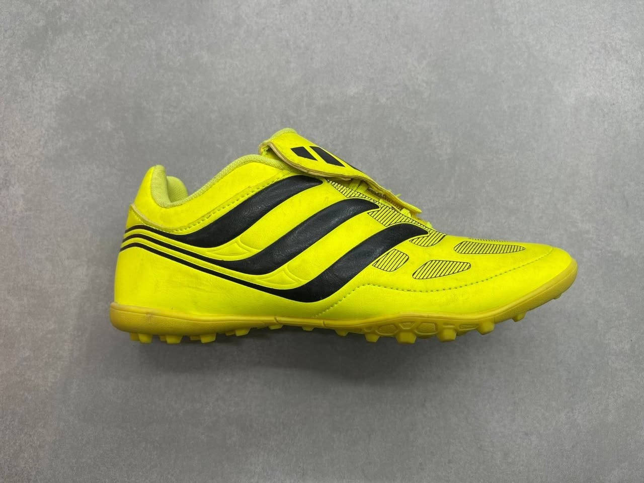 احدث موديلات 
سعر 20 اصلي 🔹
كل موديل ٤ الوان__ 
قياسات 40 41 42 43 44 45

_العنوان بصره الزبير السوق الكبير شارع النايلون
راسل الصفحة او الواتساب وراح تجيك مجموعة صور ايضا مكملة للموديلات___
تواصل على هذا الرقم ***********
