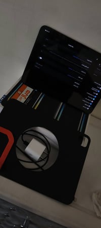 ايباد 11 PRO M5 ذاكره 265 جهاز ستعمال شهر  نضافه 100% بطاريه 100%  دور...