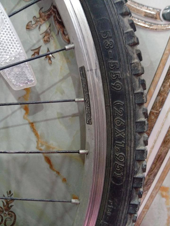 دراجة هوائية نوع Dunlop DS للبيع
دراجة جبلية مزودة بمساعد أمامي وخلفي (ممتصة للصدمات)
تحتوي على نظام سرعات (غيارات)
حالتها جيدة وجاهزة للاستخدام
لا تحتاج إلى أي تصليح
السعر: (70) قابل للتفاوض
الموقع: (الغزاليه مدير الامن )
للتواصل على الخاص او على رقم *********** وتساب فقط
