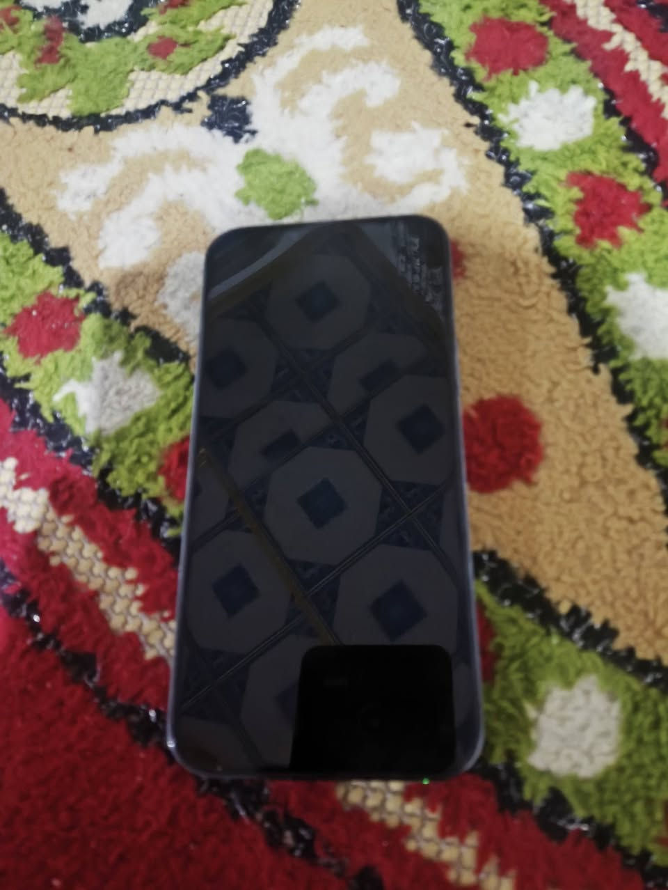 سلام عليكم ايفون 13 بروه ماكس مبدل شاشه وبطاريه صليايات السعر 450 وبيه مجالللل//***********
