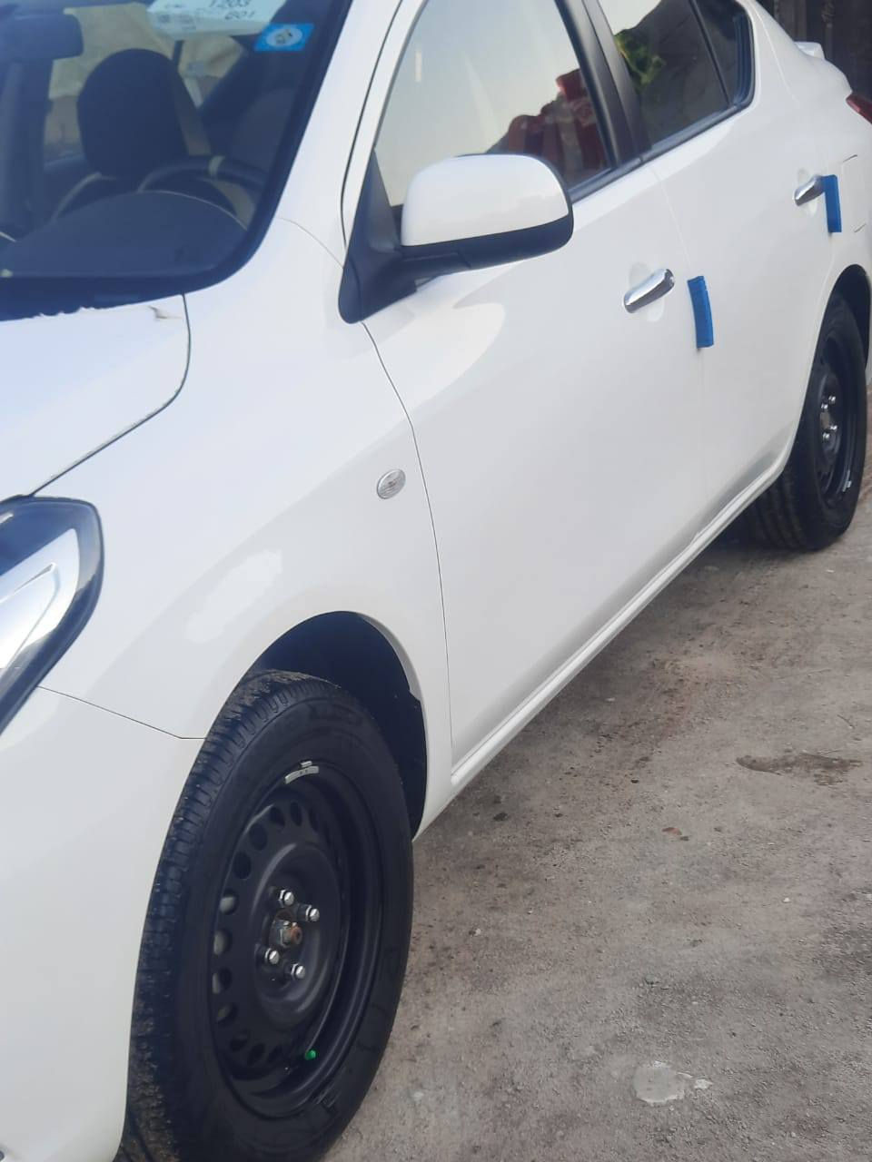 السلام عليكم للبيع نيسان سني موديل 2024هندي ام البليته الزركه  السياره كفاله عامه ماشيه 28(ستقطاع مباشر ستقطاع مباشر )رقم بغداد السعر 120 وبيها مجال  الاستفسار الاتصال   ***********
